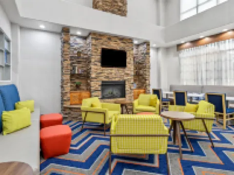 Hampton Inn & Suites Farmington Hotels in Farmington