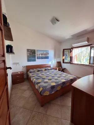 Villa Marina on the waterfront I.U.N. code R9661