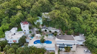Daymond Blue Tropical Lodge Hotel a 
