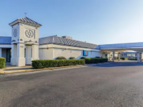 Motel 6 Dumfries, VA Hoteles en Montclair