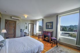 Centralia Square Grand Ballroom and Vintage Hotel