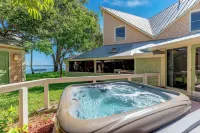 Old Colorado Inn - Hot Tub