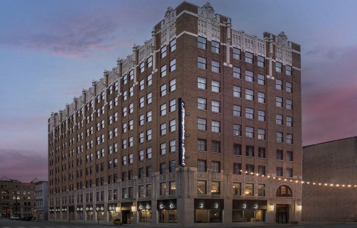 Hampton Inn Indianapolis Dwtn Across from Circle Centre