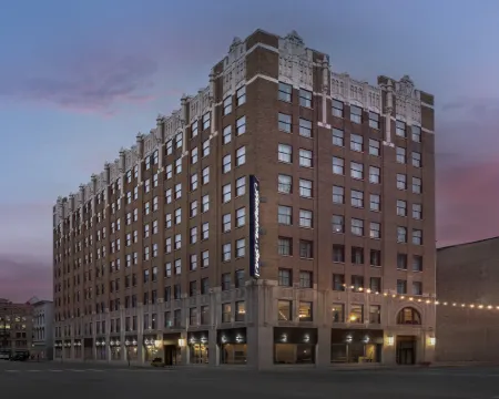 Hampton Inn Indianapolis Dwtn Across from Circle Centre Hotels in Indianapolis