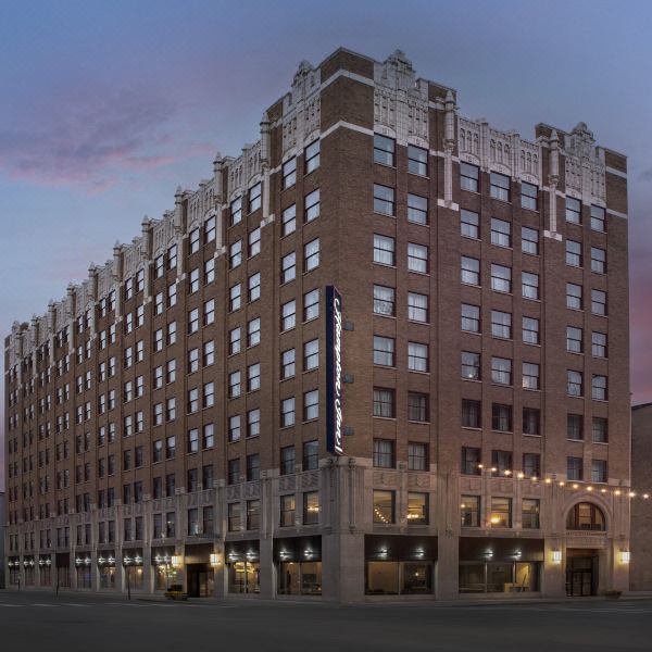 Hotel building accommodation in Indianapolis Indiana