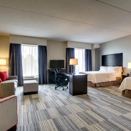 Hampton Inn & Suites Greenville Airport