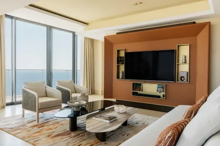 ME Malta by Meliá Отели рядом с достопримечательностью «Залив Спинола»