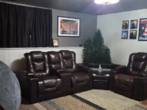 3-bedroom house in gorgeous Libby with WiFi, AC. Book your stay now Hotels in Libby