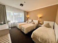 Grand Petit Hotel ex Shato Gesson Hotels near Prague 13