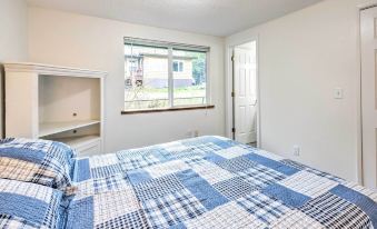 Walkable Sitka Getaway w/ Community Perks!