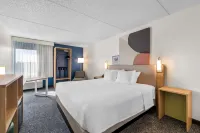 Spark by Hilton Green Bay Hotels in Ashwaubenon