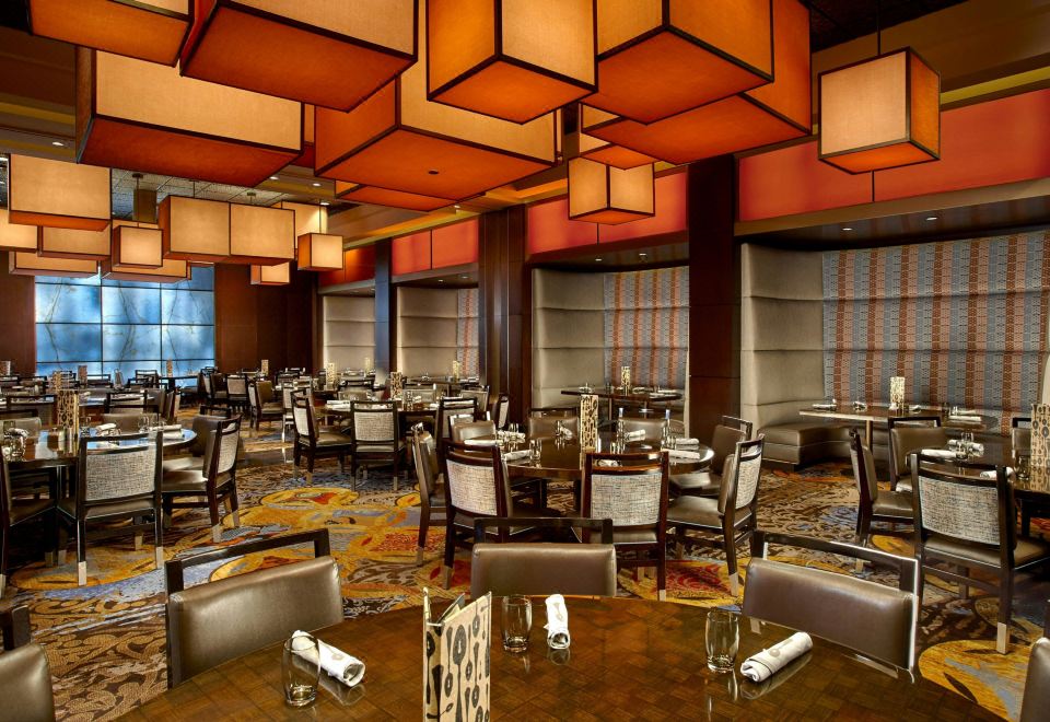 [더 코스모폴리탄 오브 라스베이거스 외관 야경]