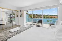 Isle of Palms Resort Hotels in Elanora