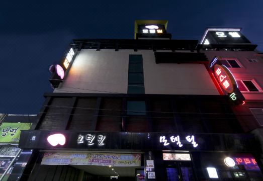 객실 내부 2