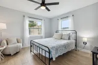 131 W Pasco Ln - spa