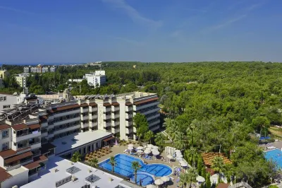 Linda Resort Hotel Hotel di Kemer Mahallesi