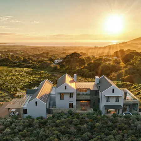 The Alexander Estate Owner Vineyard Villa Отели рядом с достопримечательностью «Торговый центр Longbeach»