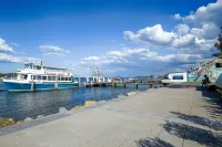 Comfy 2-bedroom Apartment With a Clyde River View - Lejligheder