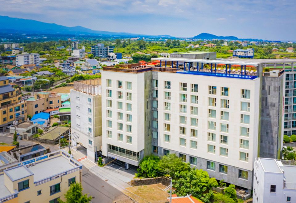 웨이스톤서우봉 수영장