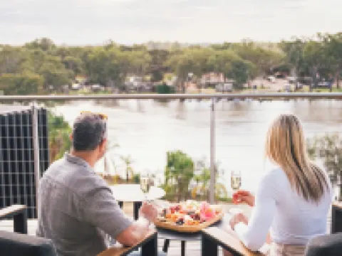 The Frames - Award-Winning Couples Retreat with Private Heated Pool, Spa & Sauna فنادق في رينمارك