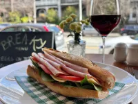 Melbourne Metropole Central Official - breakfast