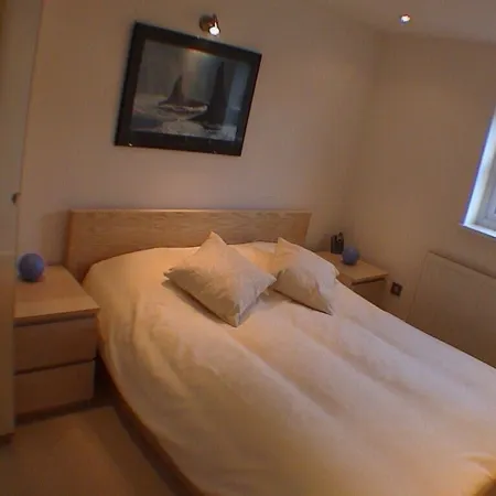 Earle House Serviced Apartments