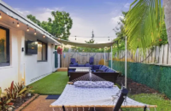 Tropical Beach House!