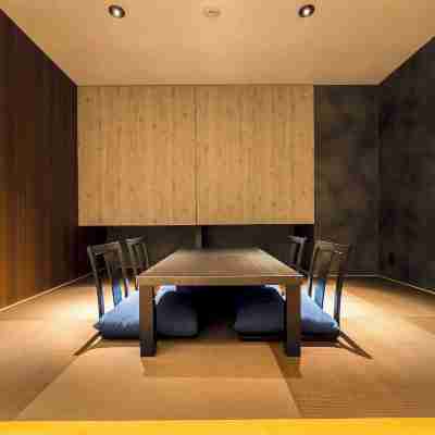 ランドーホテルなんば大阪スイーツ Dining/Meeting Rooms