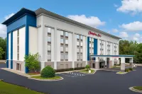 Hampton Inn Columbia Northeast - Fort Jackson - Parkplatz