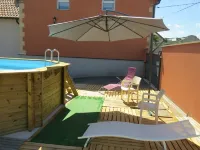 Horville Garden Retreat - Pool