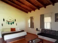 Las Jaras Aguas Termales - avec sources thermales