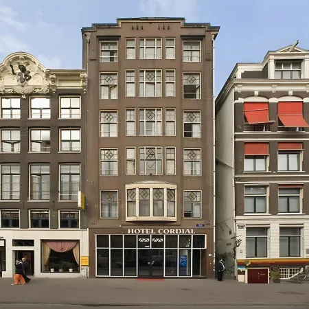 OZO Hotels Cordial Amsterdam Отели рядом с достопримечательностью «Улица Калверстрат»