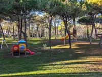 Peaceful semi-detached villa in Lignano