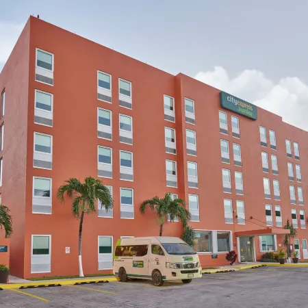 City Express Junior by Marriott Cancun
