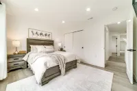 4 Mi to Dtwn: Modern Tacoma Home w/ Spacious Yard - Homestays