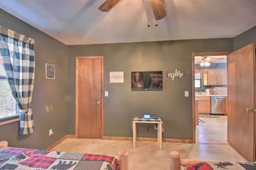 Relax Fireside HighBearNation Lodge Near Hiking - Pet friendly
