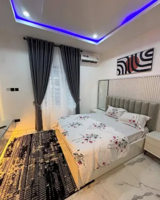 Julirose Hotel And Suites - 2-Star