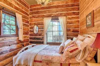 Hot Tub & Mtn Views: Woodsy Cabin in Greer - balcony