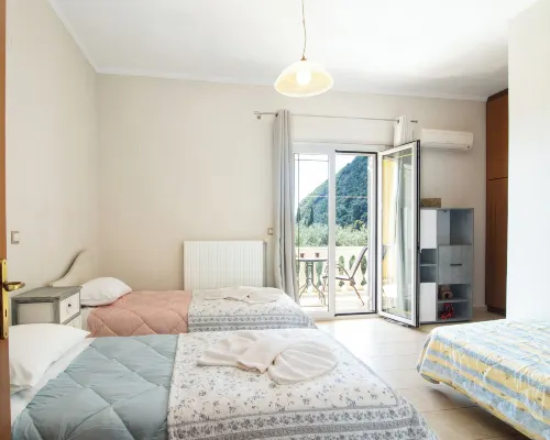The Olive Grove Cottage by Konnect - 2,5km from Ipsos Hotels in Ipsos