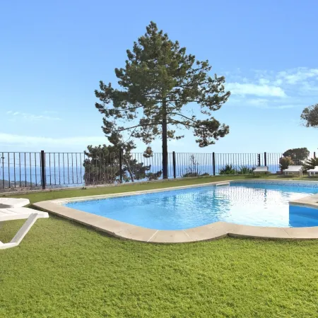 Villa in Costa Brava With Sea Views & Pool
