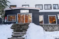 Naeba Sunvalley Hotel Hotels near Naeba