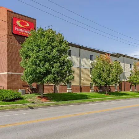 Econo Lodge Inn & Suites Fairgrounds