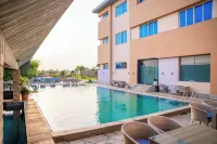 Galaxy Garden Resort - مسبح