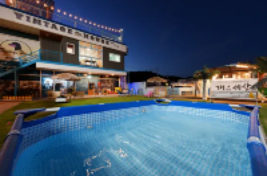 Yangyang Vintage House Pension