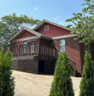 Walk to War Memorial 3-Bedroom REMODELED Home in Heart of Hillcrest