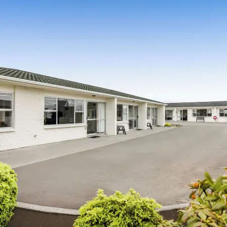 Avon Motel