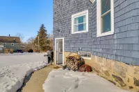 Easy Beach Access! Classic New London Charmer
