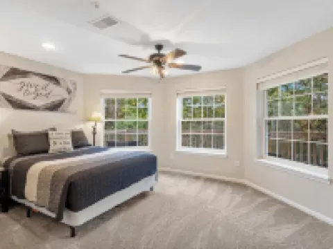 Restful Retreat 2bdr for 6 Hotels in Pine B Township