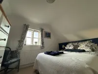 Charming Cottage Room with Garden Views in Bedford Hotels in 