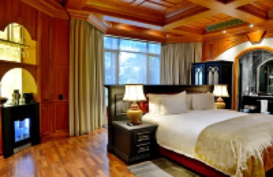 Apogee Boutique Hotel & Spa